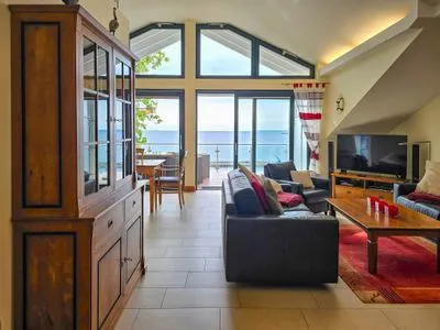 Wohnzimmer Villa Friede-Marie, Penthouse Lenea - herrlicher Meerblick über die Ostsee