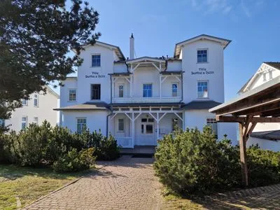 Hauptansicht Meerblick-Ferienwohnung - Villa Bertha's Heim