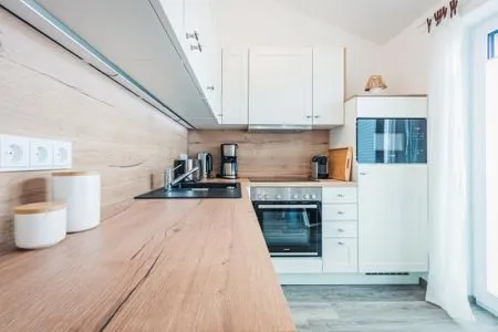 Küche / Küchenzeile Sandhummel