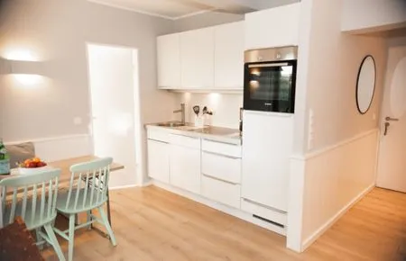 Küche / Küchenzeile Niilön Linjens