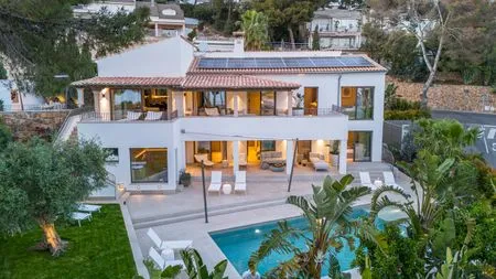 Main view Villa Riviera