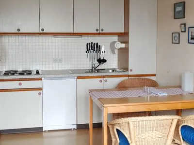 offene Küche in der Ferienwohnung Inselnest am Meer in Wittdün auf Amrum Haus *Südspitze 17* Ferienwohnung *Inselnest am Meer*