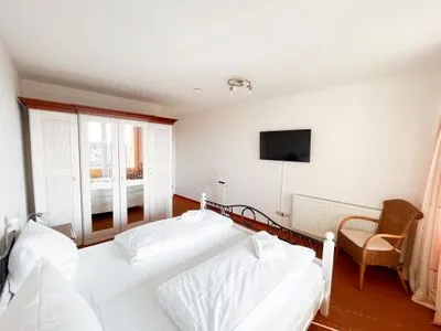  Lesecafé Wohnung Nr. 4