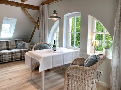 Wohnzimmer Villa Imme App. 5 - großzügige Studio-Ferienwohnung mit Südbalkon & Meerluft-Feeling