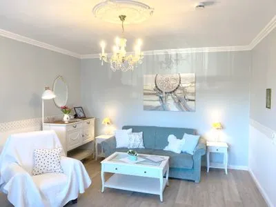 Wohnzimmer Haus Midsommer App. 9 - Romantischer Ostseeurlaub – 2 Zimmer mit Balkonflair