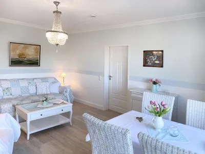 Wohnzimmer Haus Midsommer App. 11 - Strand, Sonne & Südwestbalkon