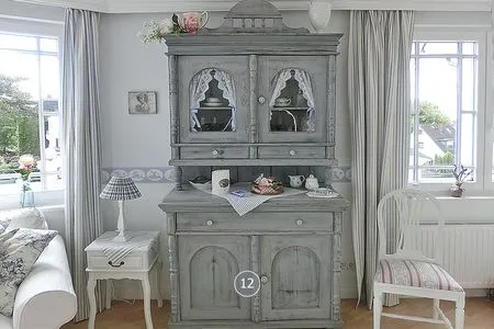 Wohnzimmer Haus Midsommer App. 12 - Strand, Sonne, Meerblick – 80 m² Wohnkomfort mit Fahrstuhl