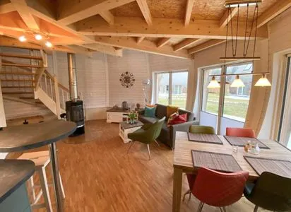 Ferienhaus Tamika am Tollensesee - großzügiger Wohnbereich  Tamika