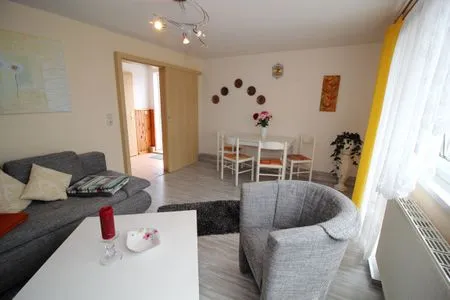Wohnzimmer Ferienhaus Frisch in Sassnitz auf Rügen mit Terrasse