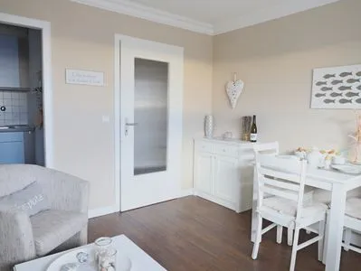 Wohnzimmer Kjeirstr. 19-21, Whg. 101