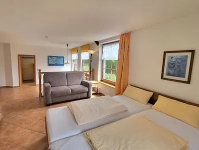 Schlafzimmer Pension Schmelzer Wohnung 25