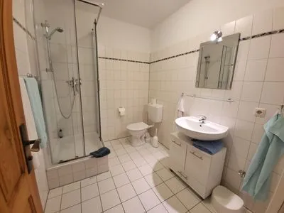 Badezimmer Pension Schmelzer Wohnung 7