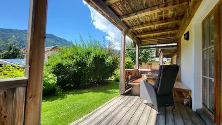 Terrace with seating Stodertraum 4 "Margerite" by Alpenidyll Apartments