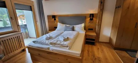 Doppelbett Bergidyll 8 by Alpenidyll Apartments