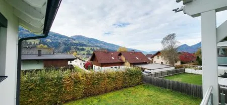 Aussicht in die Berge LandLiebe Aich by Alpenidyll Apartments