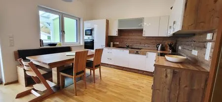 Küche mit Essbereich LandLiebe Aich by Alpenidyll Apartments