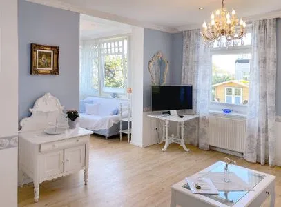 Wohnzimmer Villa Hansa App. B1 - Ferienwohnung mit atemberaubendem Blick auf die Ostsee