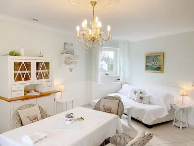  Haus Midsommer App. 28 - Ein Balkon & Meeresrauschen