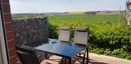 Terrasse Ferienwohnung Kranichglück - im Herzen der Halbinsel Jasmund
