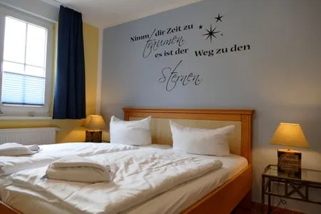 Bett Ferienwohnung Kranichglück - im Herzen der Halbinsel Jasmund