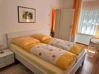 Schlafzimmer Ferienwohnung Seerose - der Kreideküste so nah
