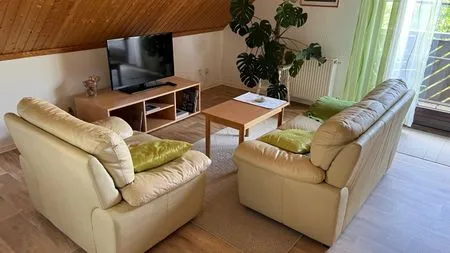Wohnzimmer Ferienwohnung Stockrose - ganz nah am Nationalpark Jasmund