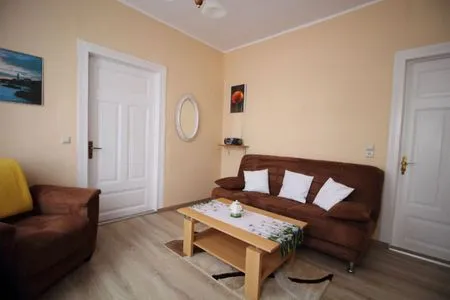 Wohnzimmer Ferienwohnung Thurk - zentral in der Hafenstadt Sassnitz
