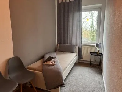 Schlafzimmer Gemütliches Appartement "Johanna" in Weißenfels mit 3 Schlafzimmern