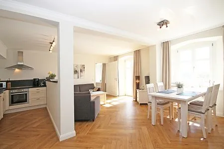 Wohnzimmer Jagdschloss Hohen Niendorf Ferienwohnung 3