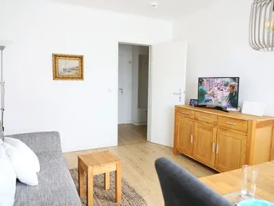 Wohnzimmer Theodor-Heuss-Str. 16, Whg. 228