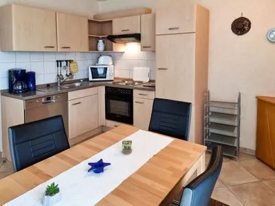 Küche / Küchenzeile Ferienwohnung Laura - am Wieker Bodden gelegen