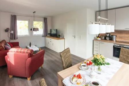 Wohnzimmer und Eßbereich Haus Schwalbennest Whg. 02