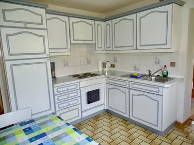 Küche / Küchenzeile unterm Reet