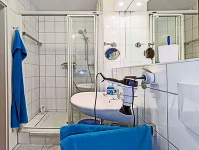 Bad mit Dusche Residenz am Strand Wohnung 2-46