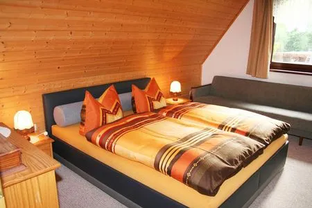 Doppelbett (180x200) Hämer