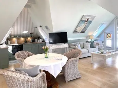  HAUS ANHOLT App. 39 - großzügige Studiowohnung in der Strandallee mit Teilmeerblick
