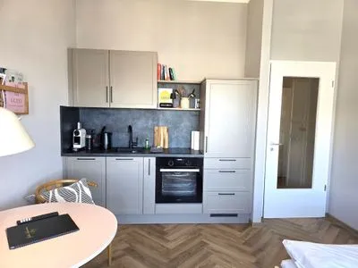 Küche / Küchenzeile Alter Reichshof, Ap. 303 mit Meerblick und Balkon