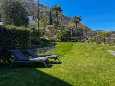 Gartenblick Bergidylle am Lago Maggiore