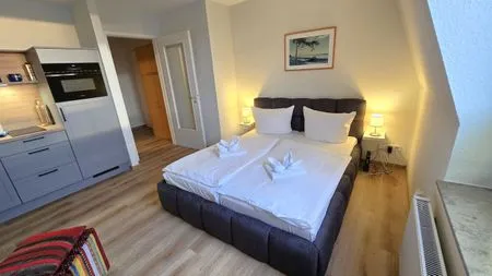 Wohnzimmer Alter Reichshof, App. 403 - mit Meerblick