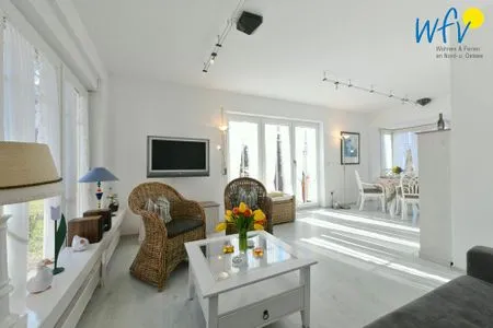 Wohnzimmer Haus vorm Riff Ferienwohnung Memmertfeuer