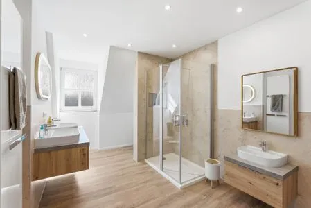 Badezimmer mit Dusche und WC im 1. OG  Kuttels Koje