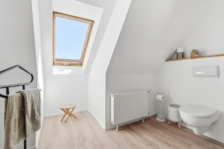 Badezimmer mit Dusche und WC im DG  Kuttels Koje