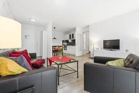 Wohnbereich mit Blick auf die Küche  Haus Seeblick Wohnung 326