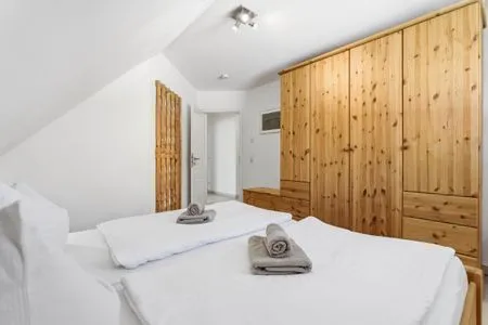Schlafzimmer mit Doppelbett Hafenstrasse 15 in Prerow Kieckut in Prerow