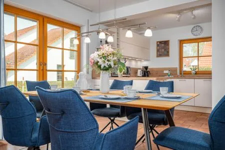 Essbereich im Wohnzimmer Ferienpark Freesenbruch Doppelhaushälfte 10a - Meeresbrise