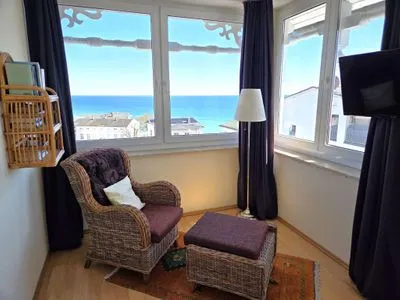 Schlafzimmer Villa Seeblick App. 408 mit herrlichem Meerblick in Sassnitz auf Rügen