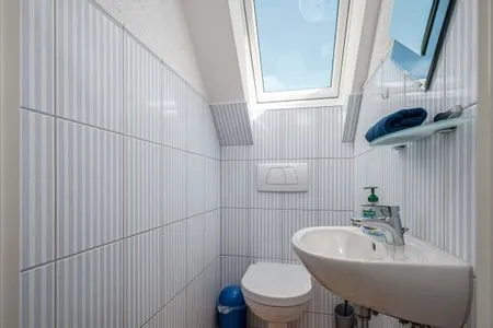 Bad mit WC  Meeresrauschen 1