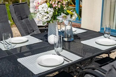 Esstisch auf der Terrasse  Meeresrauschen 1