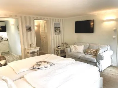  HAUS ANHOLT App. 31 - hübsches, kleines Appartement im Halbsouterrain mit Landhausküche