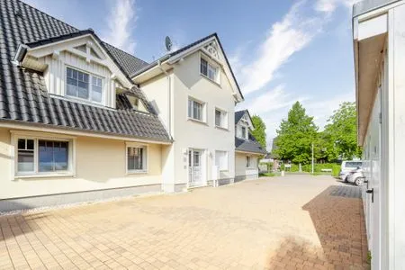 Aussenansicht Parkplatz Neue Reihe Neue Reihe 28 - Wohnung Vogelnest